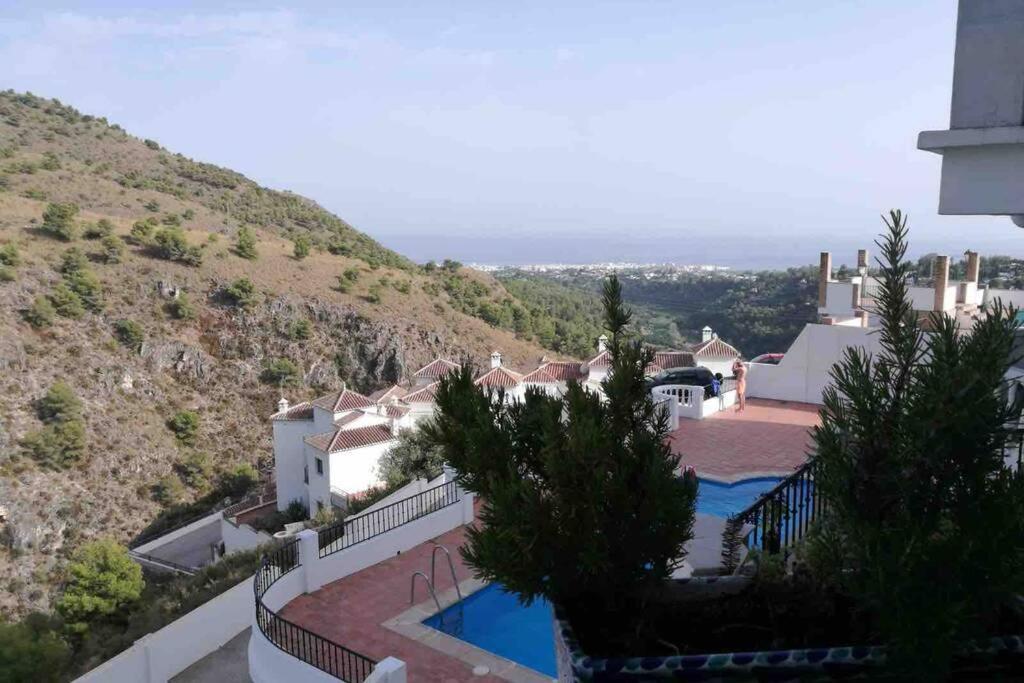 Precioso Apartamento De Dos Plantas Con Vistas Frigiliana Ngoại thất bức ảnh